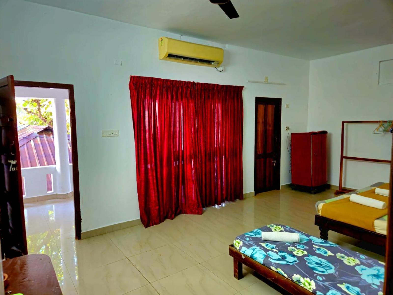 Orion Seaview Beach Hotel Kovalam Exterior foto