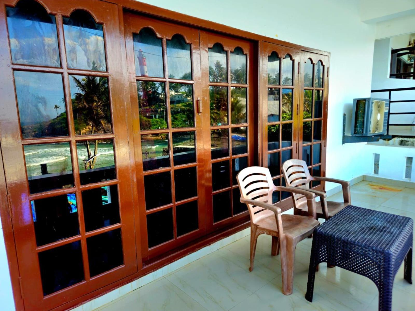 Orion Seaview Beach Hotel Kovalam Exterior foto